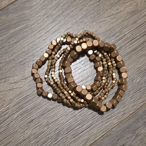 Universal Thread Gold Bracelet Set